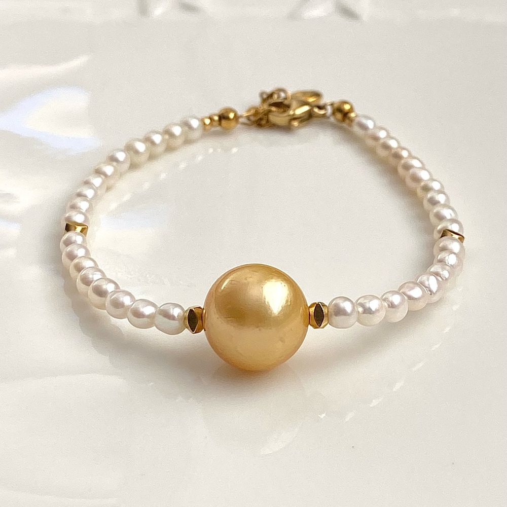 B155-Handmade High Quality Round Gold South Sea Pearl Bracelet